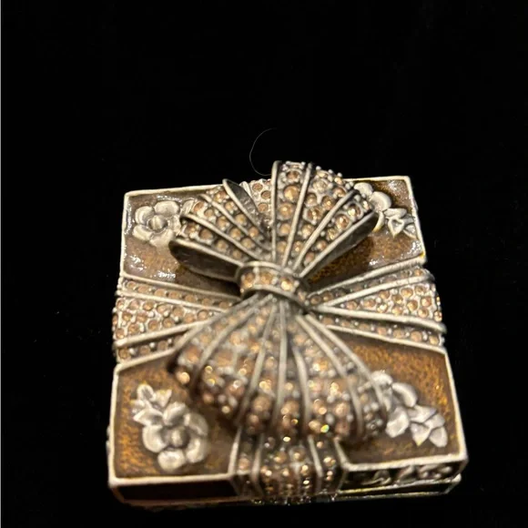 Brown Jeweled Rhinestone Bow Enamel trinket box. - Picture 2 of 4